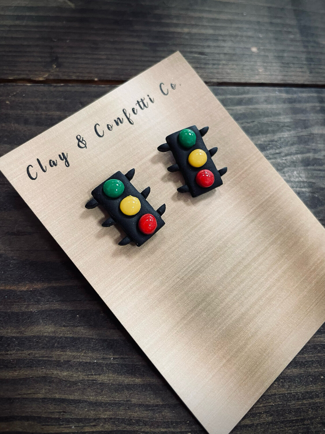 Tipp Hill Stoplight Studs