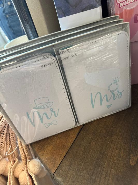 Mr & Mrs Passport Holder Set