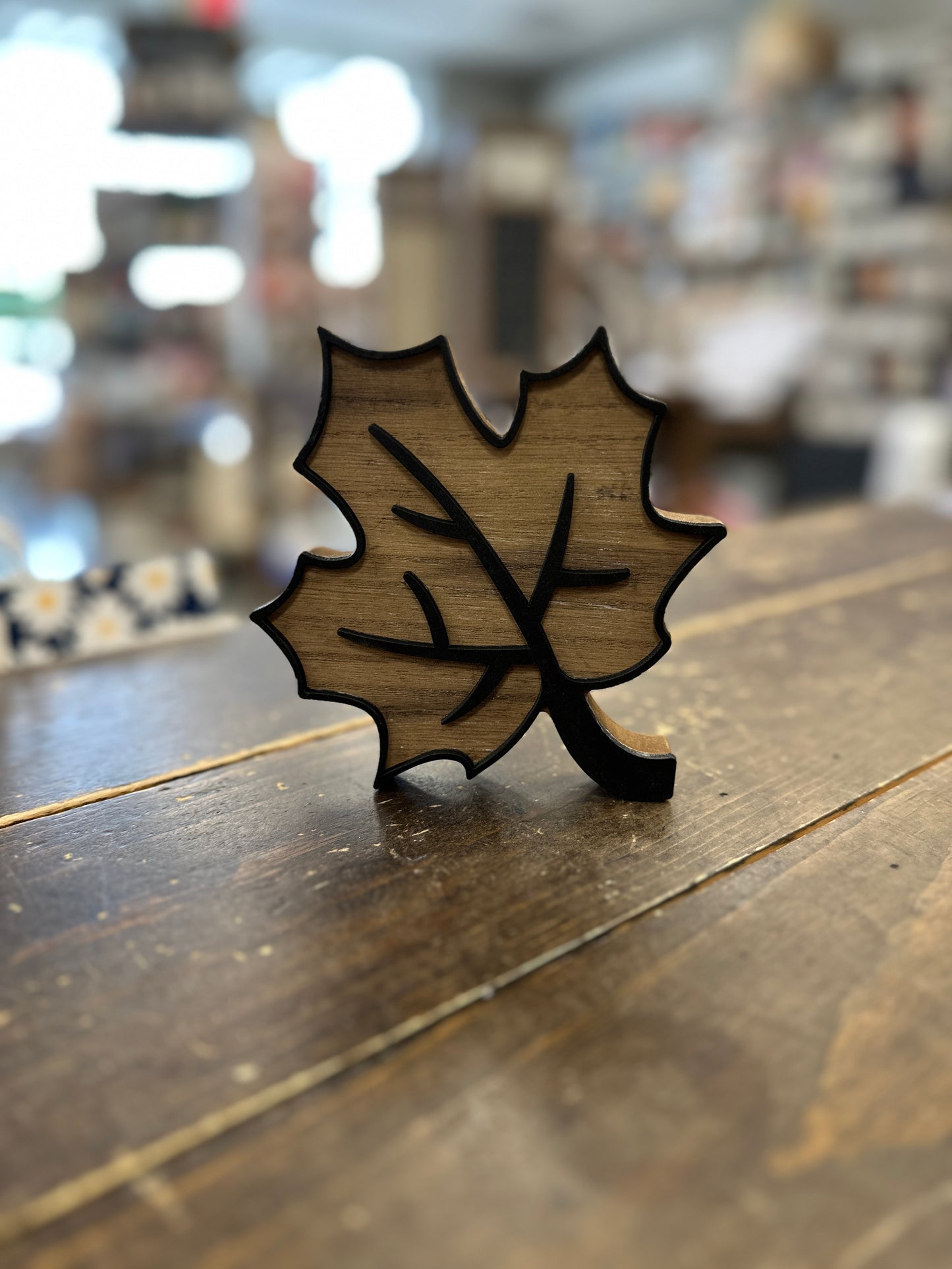 Leaf Carved Block (Black or Silver)