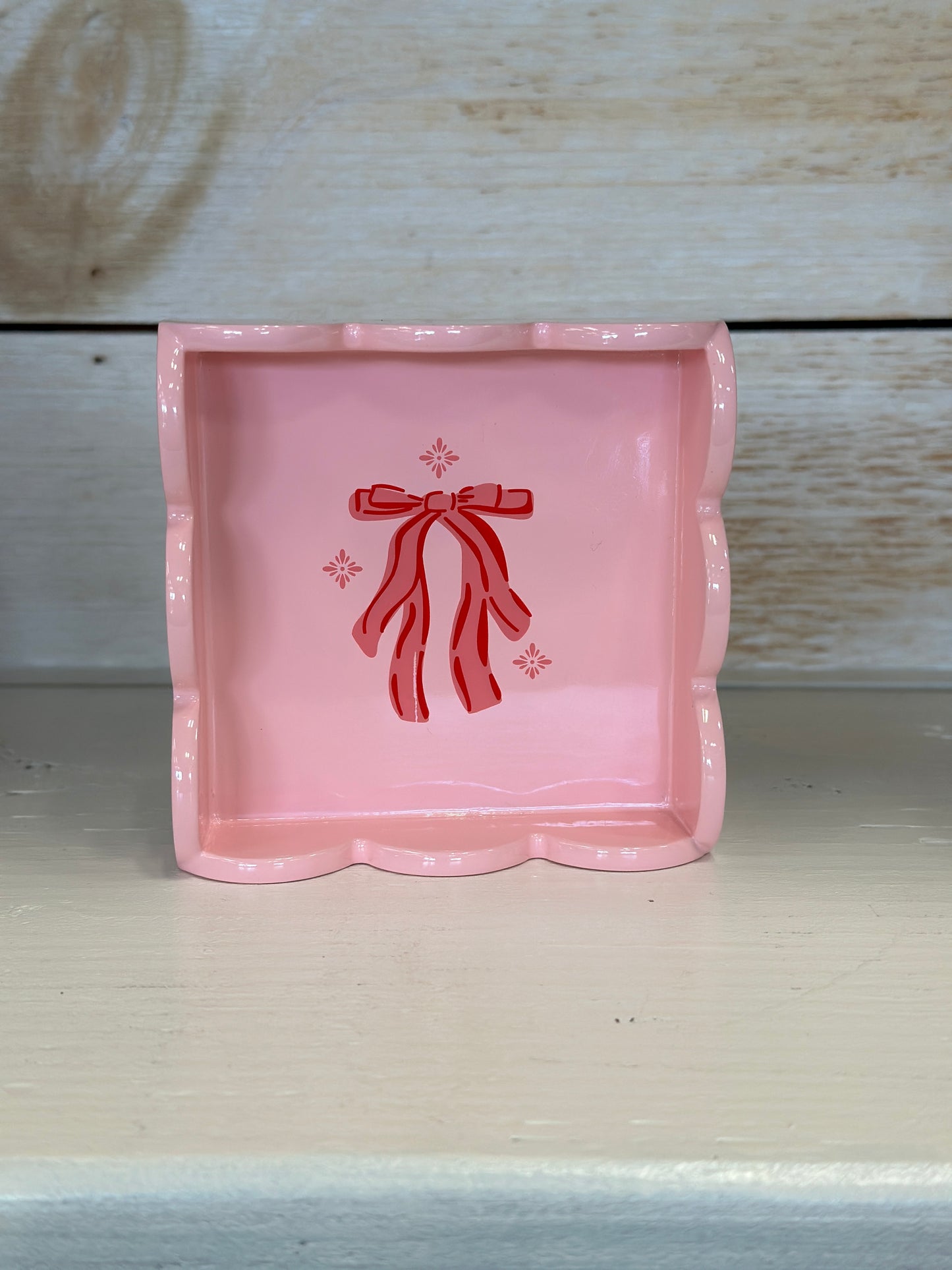 Scallop Trinket Pink Tray Bow